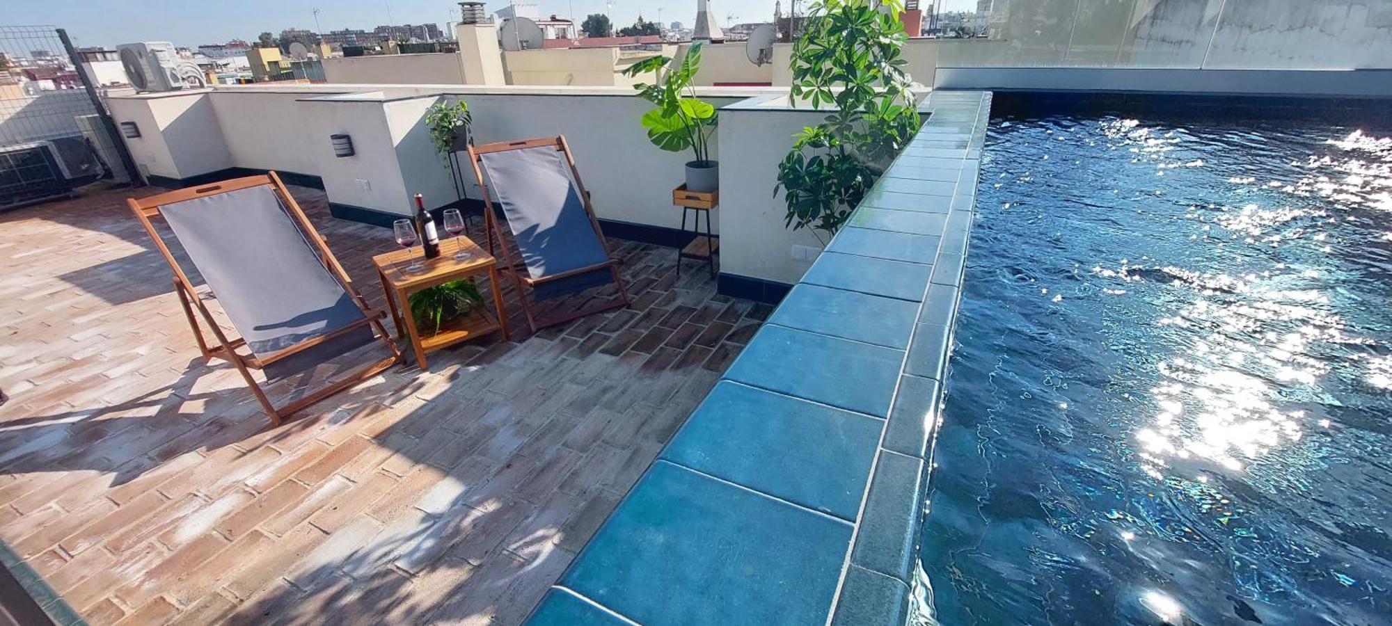 San Luis Downtown & Pool Apartment Sevilha Exterior foto